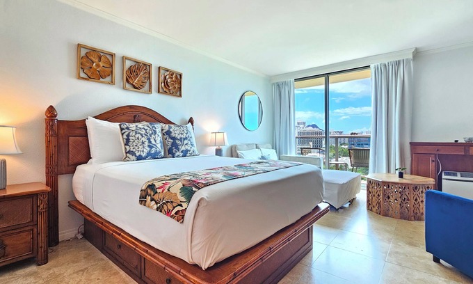 Waikiki Apartamento | Charming studio in awesome Honolulu with fitness room, Pool and AC