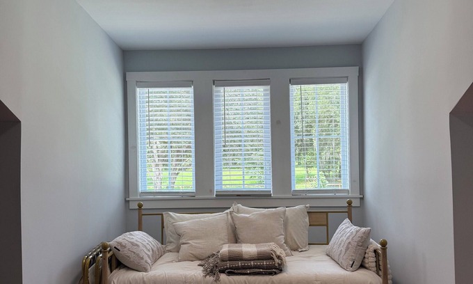 Cordesville Apartamento | Charming studio in delightful Charleston with AC