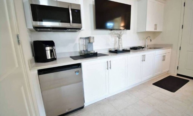 Ontario Apartamento | Charming studio in delightful Ontario with AC, WiFi