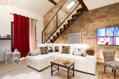 Vignanello Apartamento | Charming Studio in Vignanello with Private Balcony - 130 sq m
