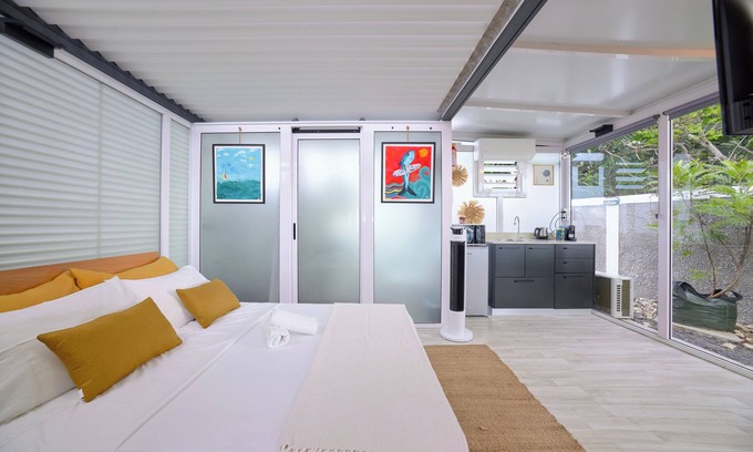 Pointe Aux Sables Apartamento | Charming studio with WiFi and AC in enchanting Pointe au Sable