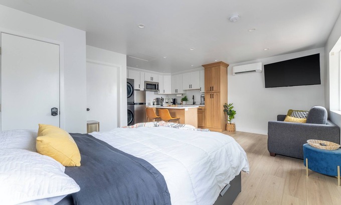 Patton Apartamento | Charming studio with WiFi and AC in delightful San Bernardino