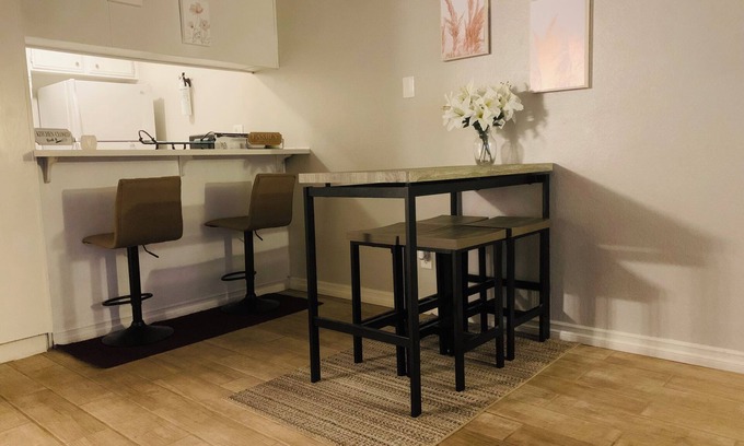 Upland Apartamento | Charming studio with WiFi and AC in pleasant Upland