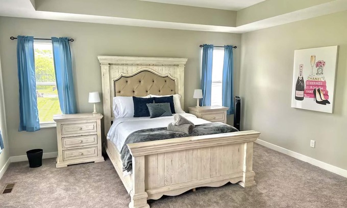 Maxwell Cama Y Desayuno | Charming Suite in a Spacious Shared Home in Fishers – Utilities included