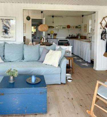 Mesinge Casa | Charming Summer House Near Dalbybugten