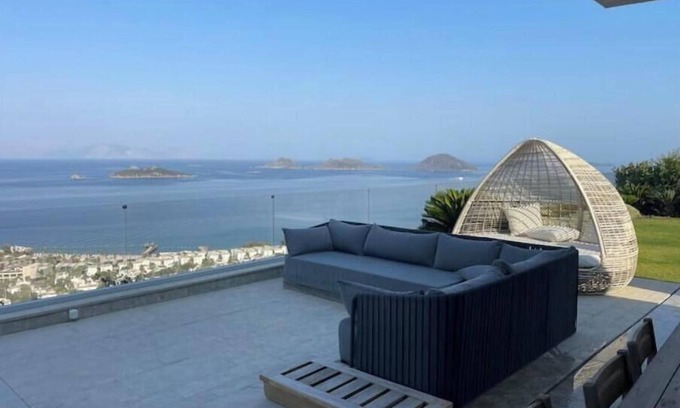 Turgutreis Casa | Charming Sunset with Islands and Aegean View