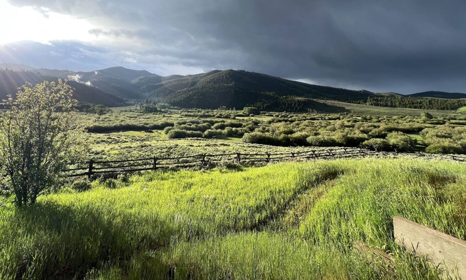 Polaris Cabaña | Charming Swedish Cabin nestled in the beautiful Grasshopper Valley