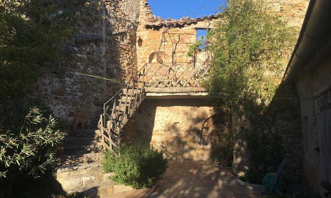 Mirabel-aux-Baronnies Casa | Encantadora casa de dos dormitorios en un encantador pueblo provenzal animado
