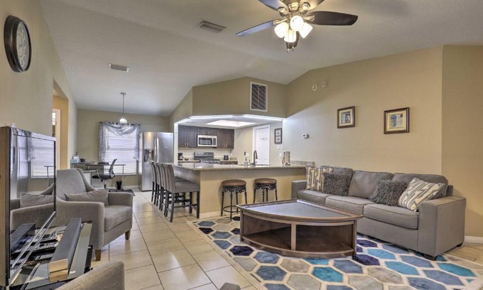 East Tampa Casa | Charming Tampa Bay Hideaway WFH Friendly!
