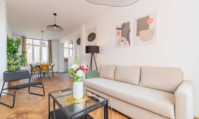 Marcq-en-Baroeul Apartamento | Charming through-apartment renovated and equipped!