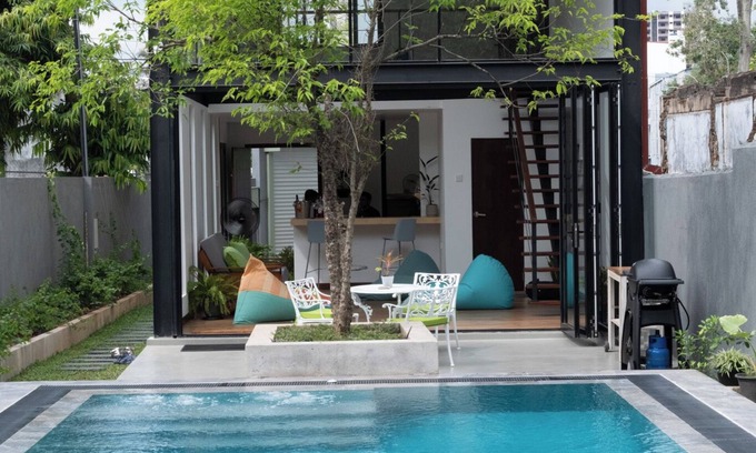 Pamankada East Chalet De Esquí | Charming tiny home in Colombo, Sri Lanka with private swimming pool