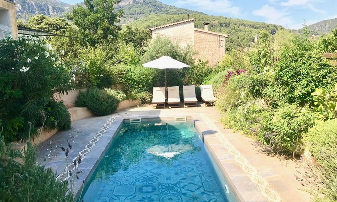 Soller Casa | Encantador adosado con piscina ubicado cerca del centro de Sóller.