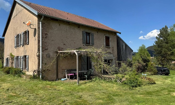 Taintrux Otro | Charming traditional farmhouse, relaxation and nature