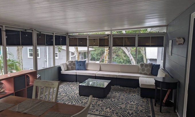 Cocoa Apartamento | Charming, treetop Indian River Hideaway
