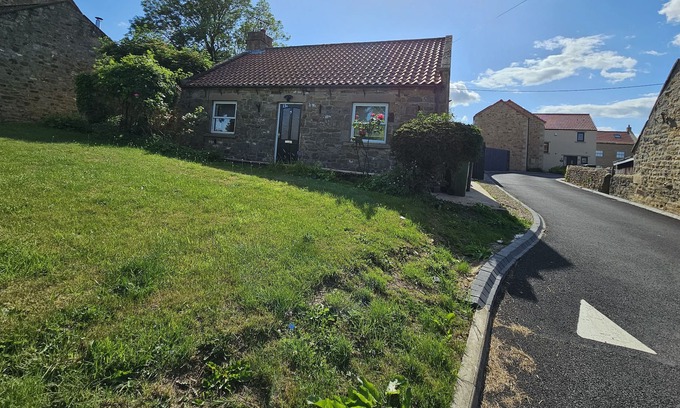 Richmond Casa | Charming two bed Cottage in the Heart of Ravensworth Village