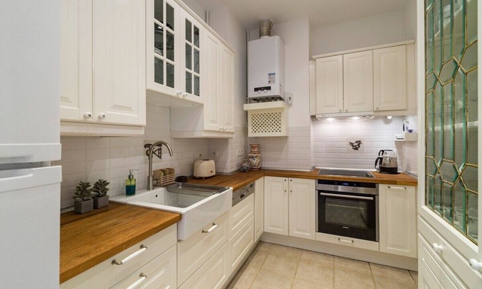 Cihangir Apartamento | Historic 2BD Beautiful High Ceiling Home! #38