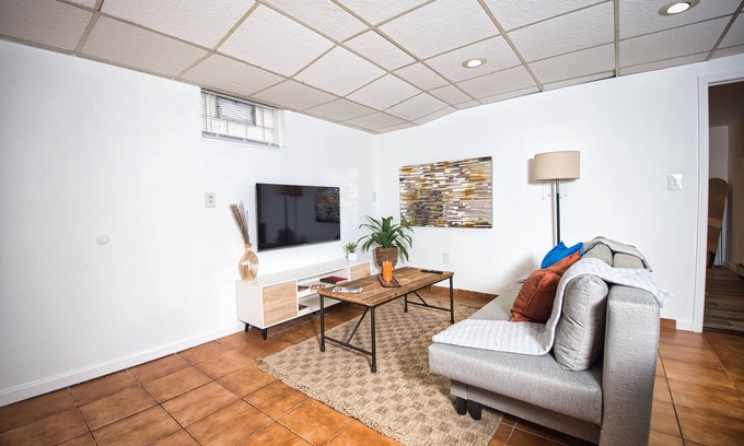 North Bergen Apartamento | Charming 1-bedroom apartment with King Size bed near NYC