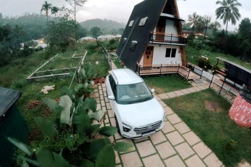 Vythiri Apartamento | Charming View 'A' Frame 2BHK Villa- Wayanad