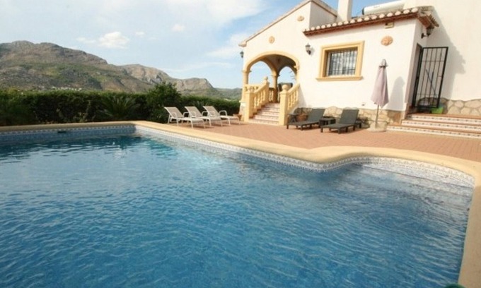 Orba Villa | Villa encantadora en Orba con piscina privada y aire acondicionado para 6 personas