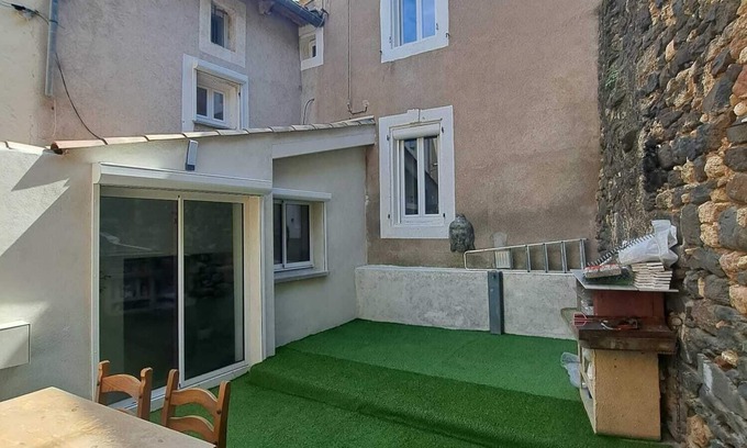 Lezignan-la-Cebe Casa | Charming village house 20min from Agde