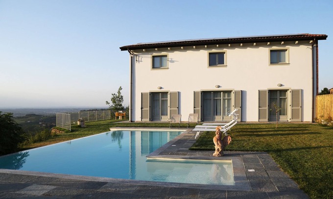Castel Boglione Villa | Encantadora villa y piscina entre las colinas de la UNESCO de Monferrato ... ¡vista impresionante!