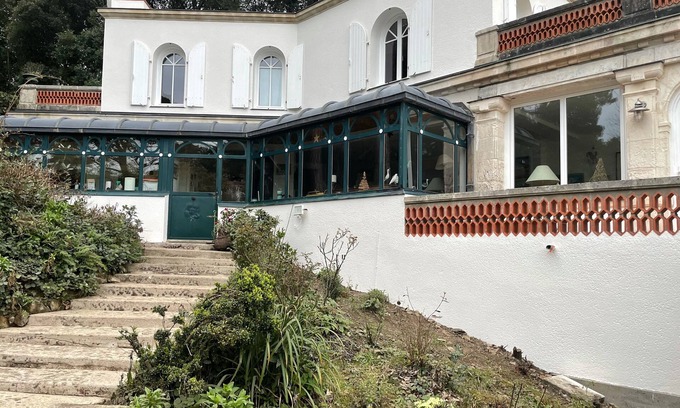Pornic Casa | Encantadora villa vista al mar y castillo .wifi, estacionamiento