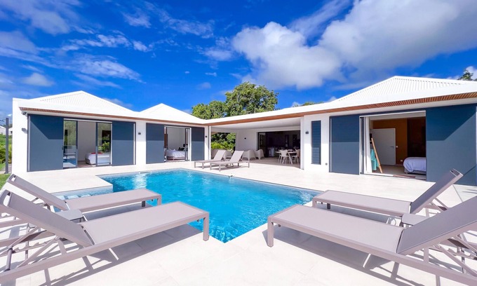 Saint-Francois Villa | Encantadora Villa con Piscina Privada Cerca de la Playa