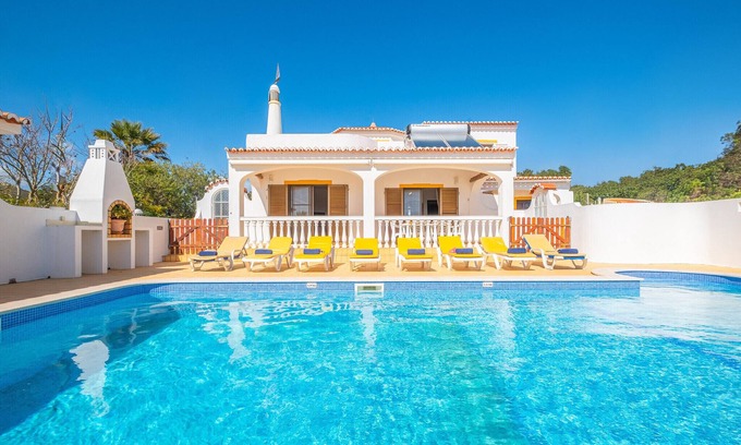 Carvoeiro Villa | Charming villa w/ outdoor BBQ, Carvoeiro