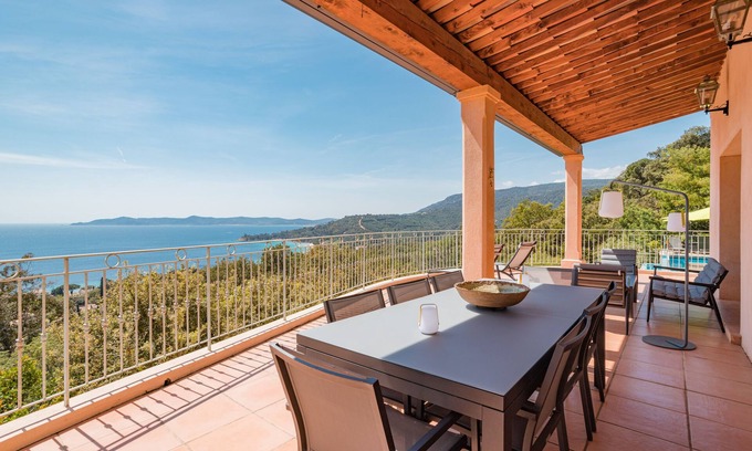 Cavaliere Villa | Encantadora villa con espectaculares vistas al Mediterráneo, con piscina