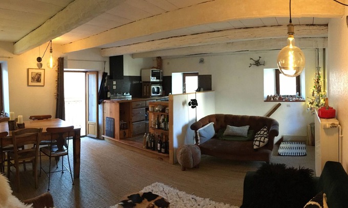 Barcelonnette Casa | Casa de pueblo con encanto, centro de Barcelonette de 6 a 8 personas.