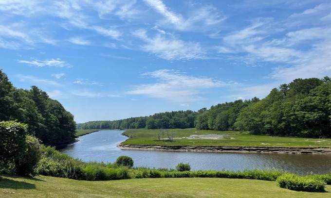 Kennebunk Casa | Charming waterfront Cottage, explore, relax and enjoy the Maine Coast