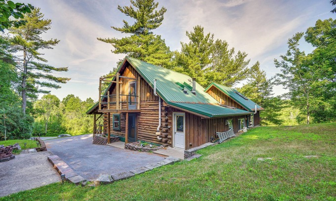 Wellesley Island Cabina | Charming Wellesley Island Cabin Near State Parks