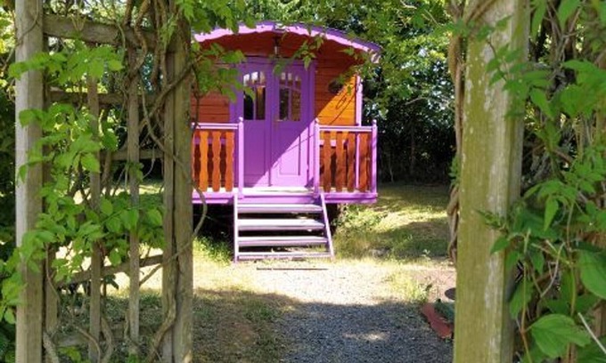 Chantenay-Villedieu Cabaña | Encantadora Roulotte en Valle de Sarthe: Naturaleza, Granja y Confort