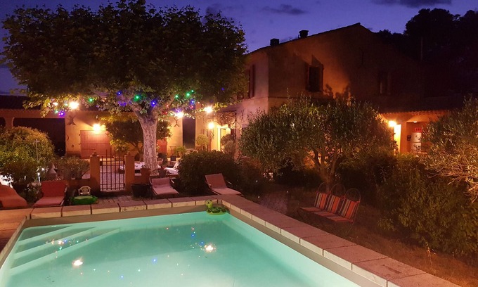 Cabries Otro | Charming XIXth century bastide, swimming pool on large wooded enclosed grounds.