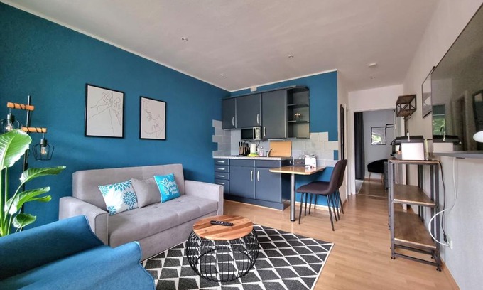 Hamelin Apartamento | Charysma - Azurro-Suite, urbanes & ruhiges Design, Terrasse, Parkplatz