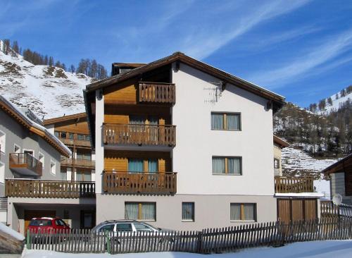 Ravaisch Apartamento | Chasa ARLU