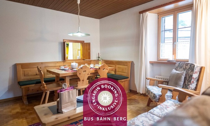 Sent Apartamento | Chasa Bügliet: Holiday flat in the village center of Sent