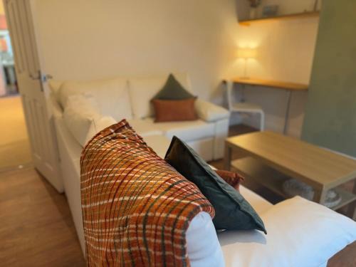Burntwood Apartamento | Chase View by GB Short Stays