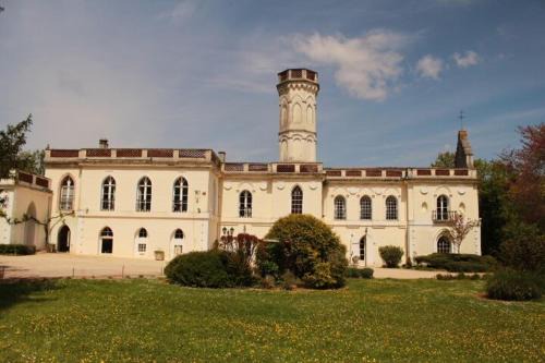 Roquemaure Casa | Chateau Castelrives
