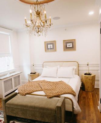 Connellsville Hotel | Chateau Connellsville Eclectic Homage Suite