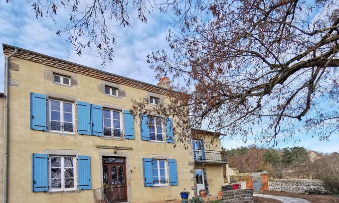 Domeyrat Casa | Chateau / Country House