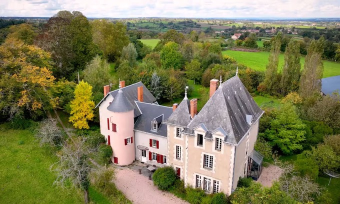 La Celle Casa | Chateau / Country House