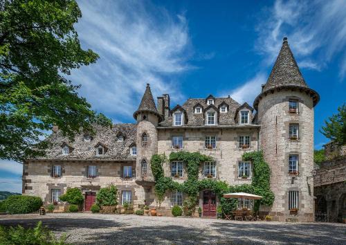 Raulhac Cama Y Desayuno | Chateau De Courbelimagne, Raulhac