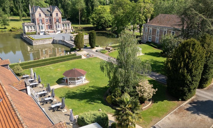 Maucourt Otro | Chateau de Quesmy