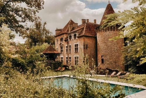 Figeac Casa | Chateau de Saint Dau