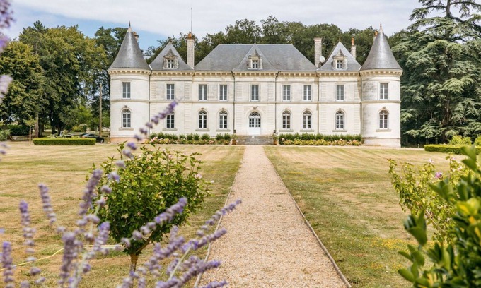 Cernay Otro | Chateau Des Lanternes