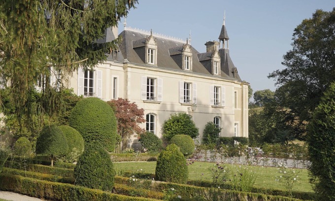 La Ferte-Bernard Otro | Château La Monge: a family castle in the Perche region near Paris