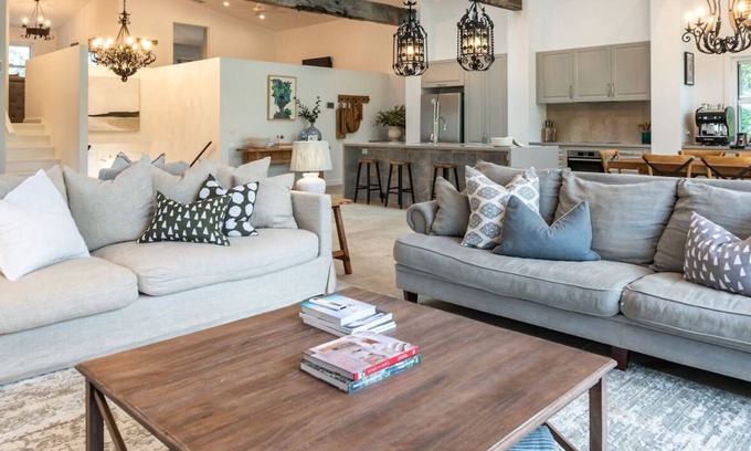 Red Hill Casa | Chateau Rouge - Provincial Home Red Hill