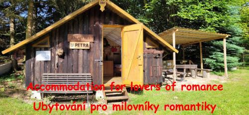 Kohoutov Otro | Chatka na břehu rybníka Pupek
