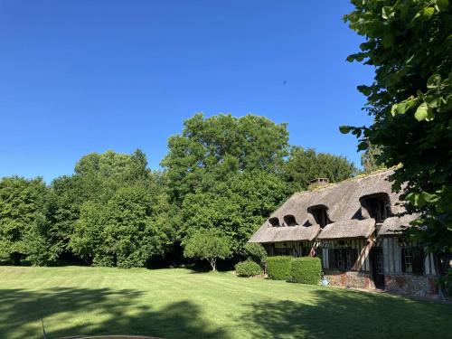 Paroisse Notre-Dame-des-Vallons Casa | Chaumière de famille